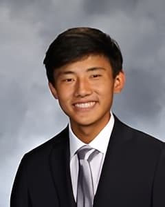 Logan Pak headshot